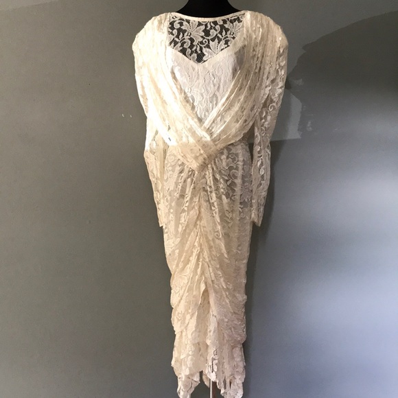 Vintage Dresses & Skirts - Gorgeous Vintage Cream Lace Dress